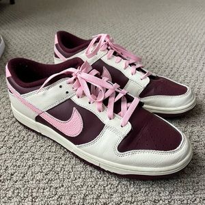 Nike Dunk Low “Valentines Day” 2023